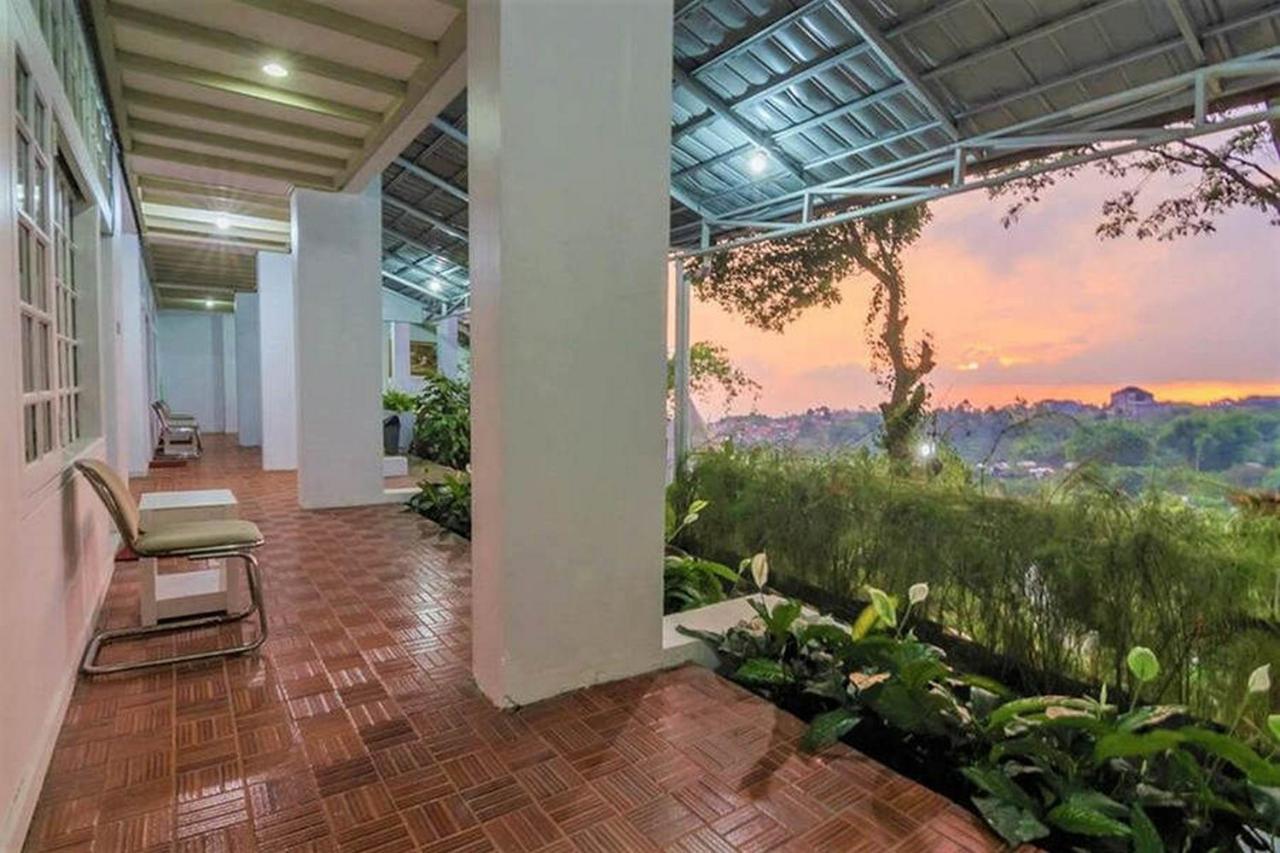 Reddoorz At Jalan Raya Lembang Otel Padasul Dış mekan fotoğraf
